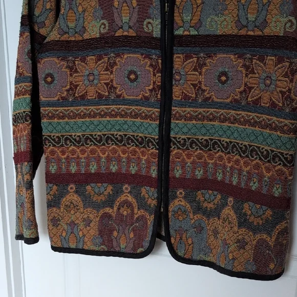 Women's Multicolor Patterned Jacket - Picture 3 of 7